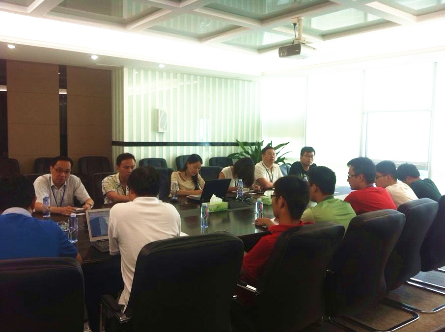 安鑫娱乐集团举行2014届实习生座谈会